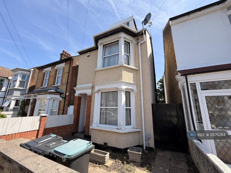 4 bedroom house in Brandon Street, Gravesend, DA11 (4 bed) (#2976284)