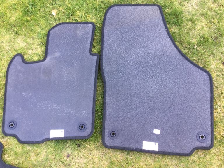 2 Sets of Car Mats