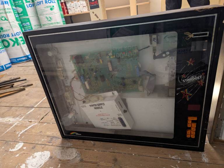 2 juke boxes (for spares) £50