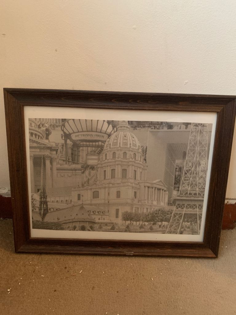 IKEA picture in frame of Metropolitan 