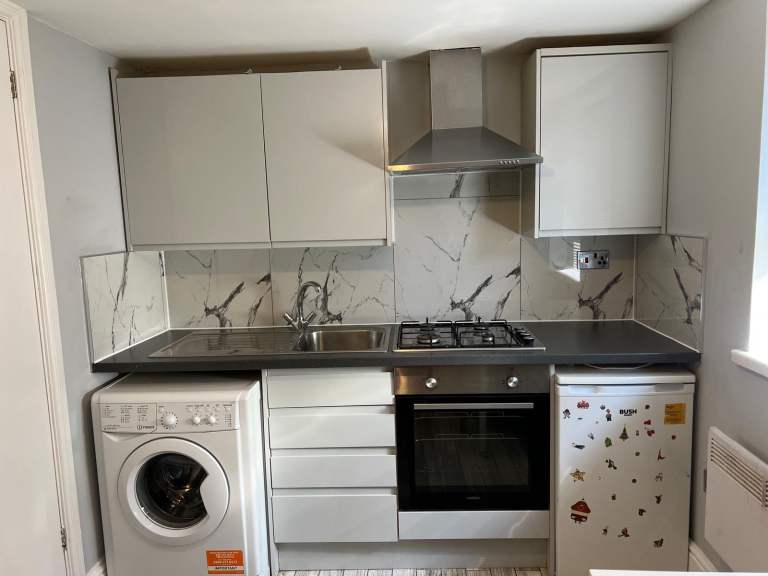 1 bed flat / studio flat