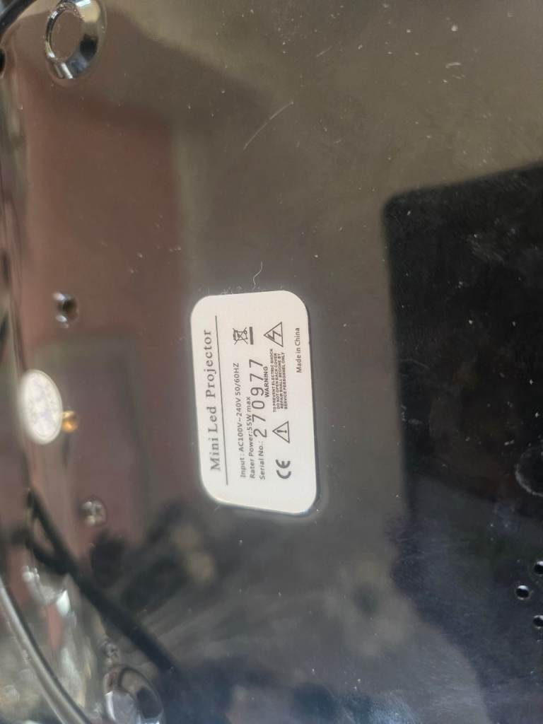 UHAPPY Mini LED Projector - Good Condition
