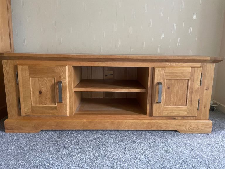 Oak tv stand