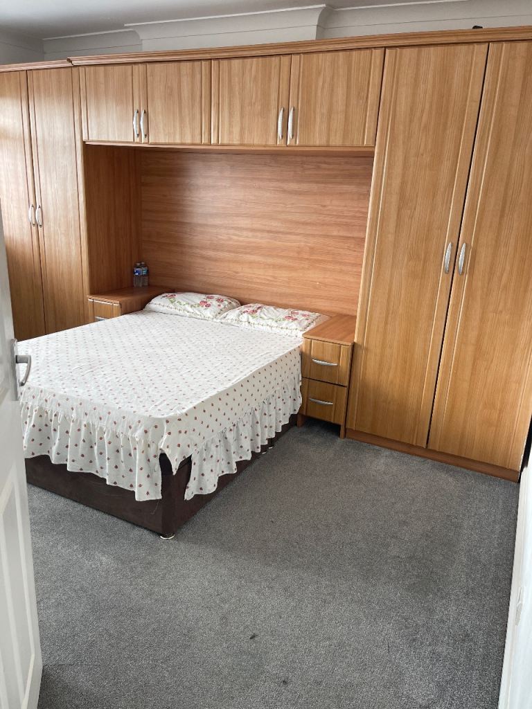 King size room available 