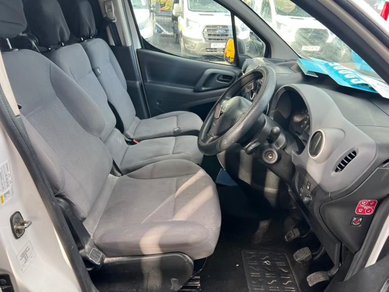 2016 Peugeot Partner 850 SE 1.6 BlueHDi 100 Van [non Start Stop] PANEL VAN Diesel Manual