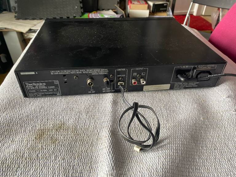 Technics ST-X933L Stereo Tuner – Black, Fair Condition