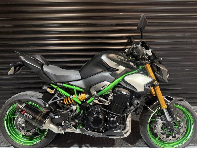 2025 75 KAWASAKI Z900 SE Performance Many Expensive Extras