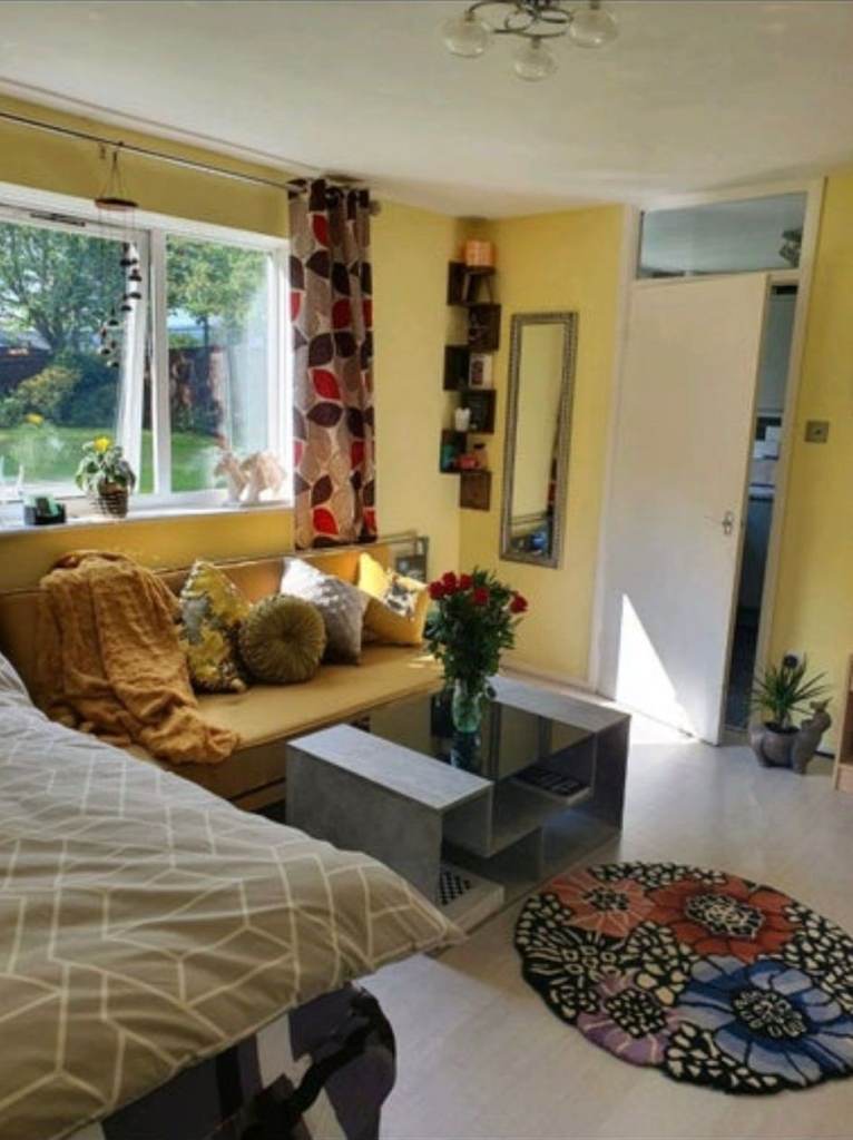 Modern Furnished Studio Flat to Rent – Available Now | Early Viewing Recommended