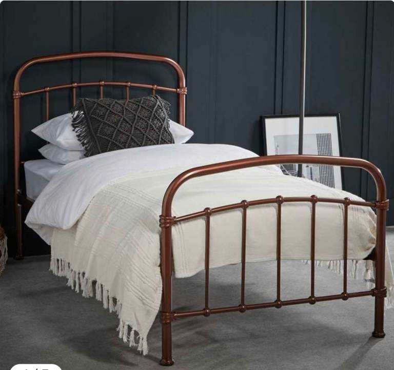 New single bed mettalic coopper 
