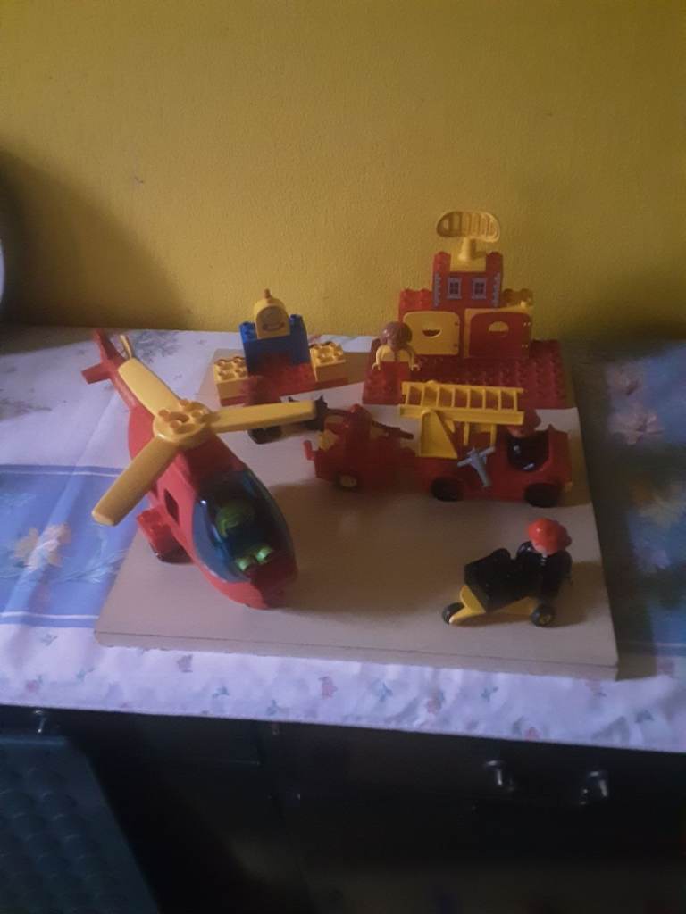 Duplo lego fire station, Helicopter, fire engine, fire fighter's buildings etc 