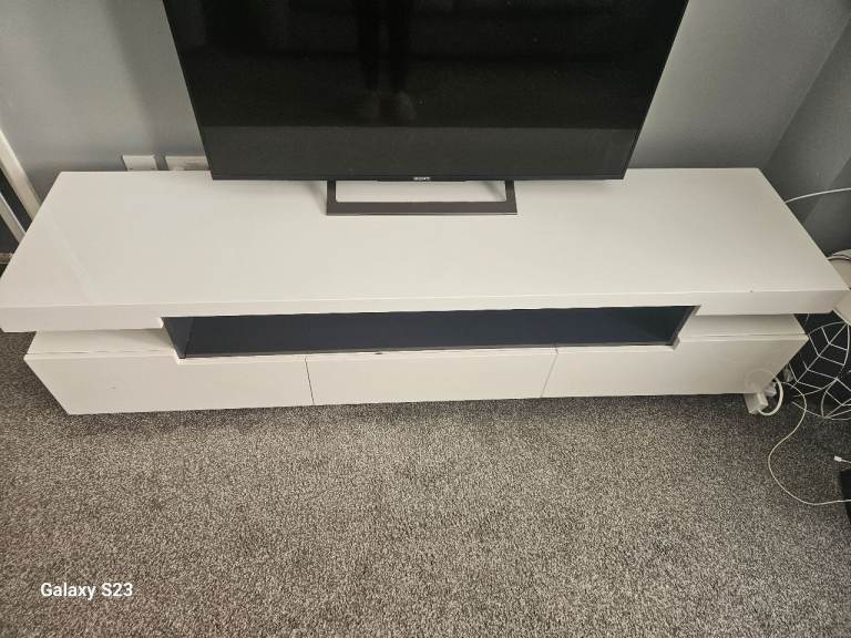 Tv unit