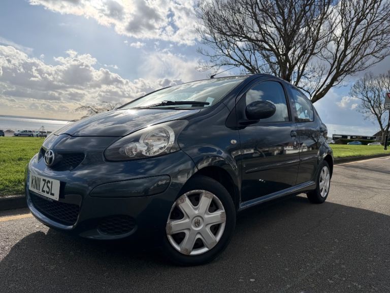 Toyota, AYGO, Hatchback, 2011, Manual, 998 (cc), 5 doors