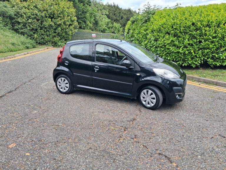 Peugeot, 107, Hatchback, 2014, Manual, 998 (cc), 5 doors