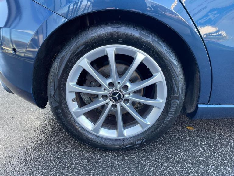 2020 Mercedes-Benz A-Class 1.3 A180 Sport (Executive) 7G-DCT Euro 6 (s/s) 5dr HATCHBACK Petrol Au...