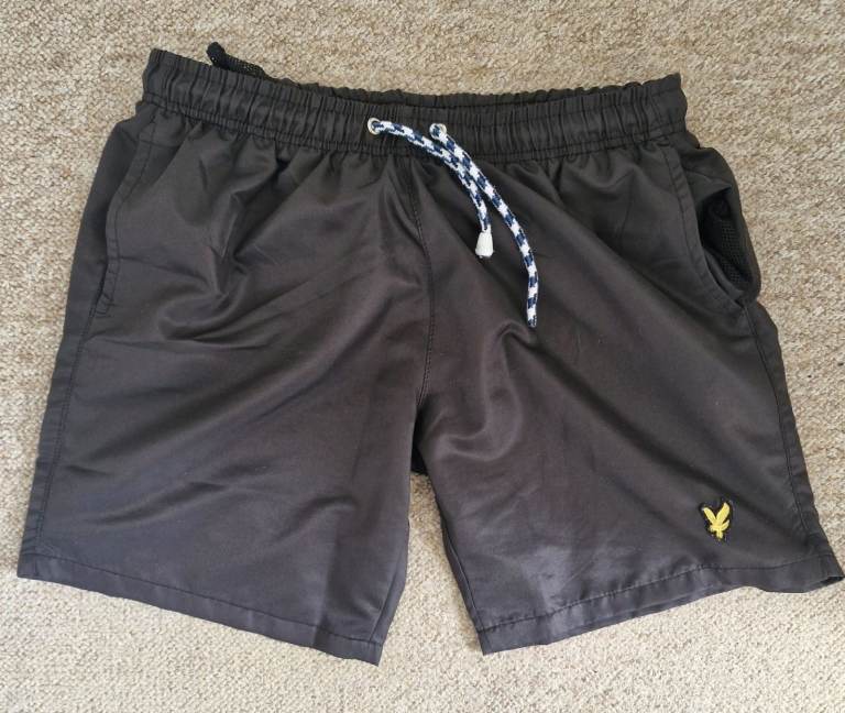NEW Lyle & Scott Mens Black Swimming Shorts Trunks 32 inch waist.