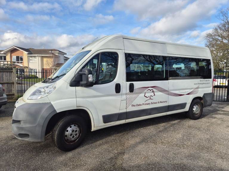 Mini Bus 17 seater