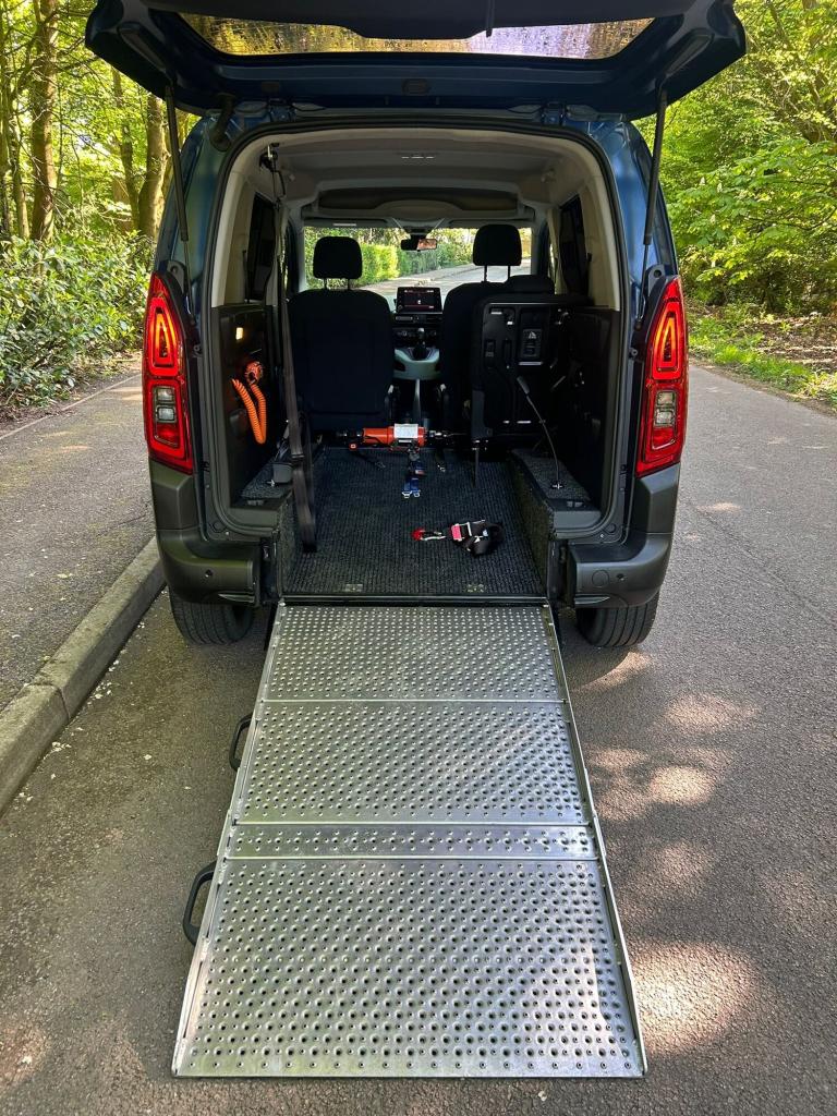 2019 Citroen Berlingo 1.5 BlueHDi 100 Feel M 5dr wheelchair adapted MPV Diesel Manual