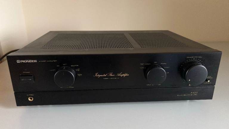 Pioneer A-400 Stereo Amplifier in excellent condition, no box.