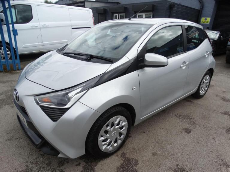 TOYOTA AYGO 1.0 VVT-i x-play Euro 6 (s/s) 5dr 2022