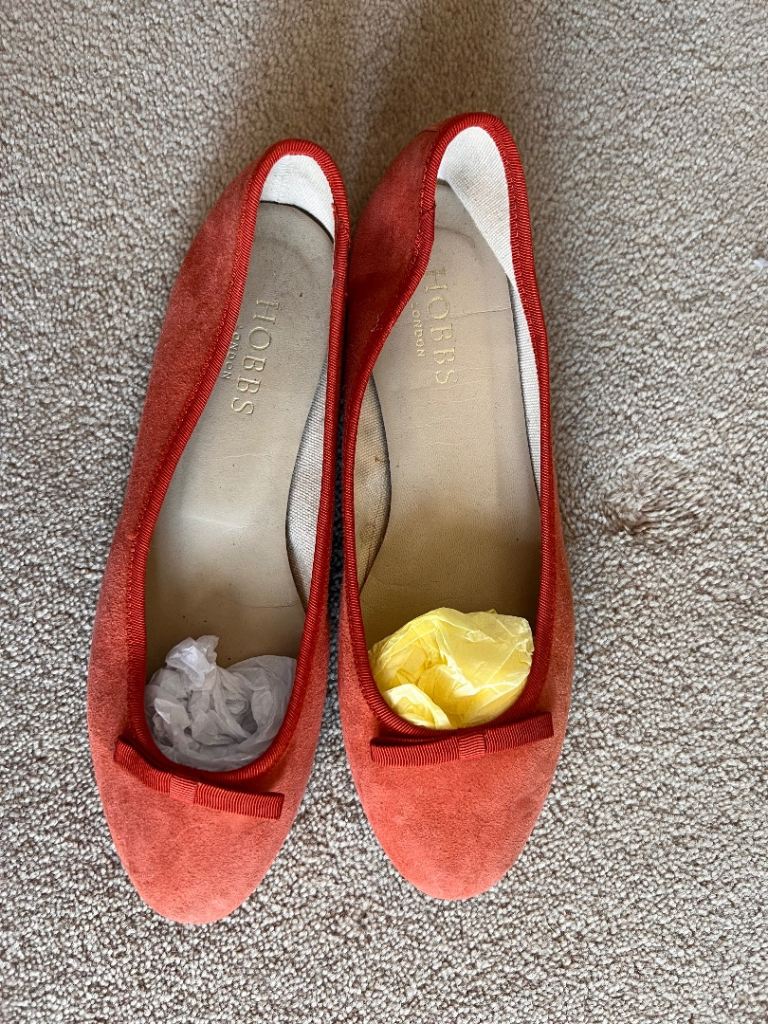 Hobbs Red Suede Ballet Flats size 36 – Good Condition