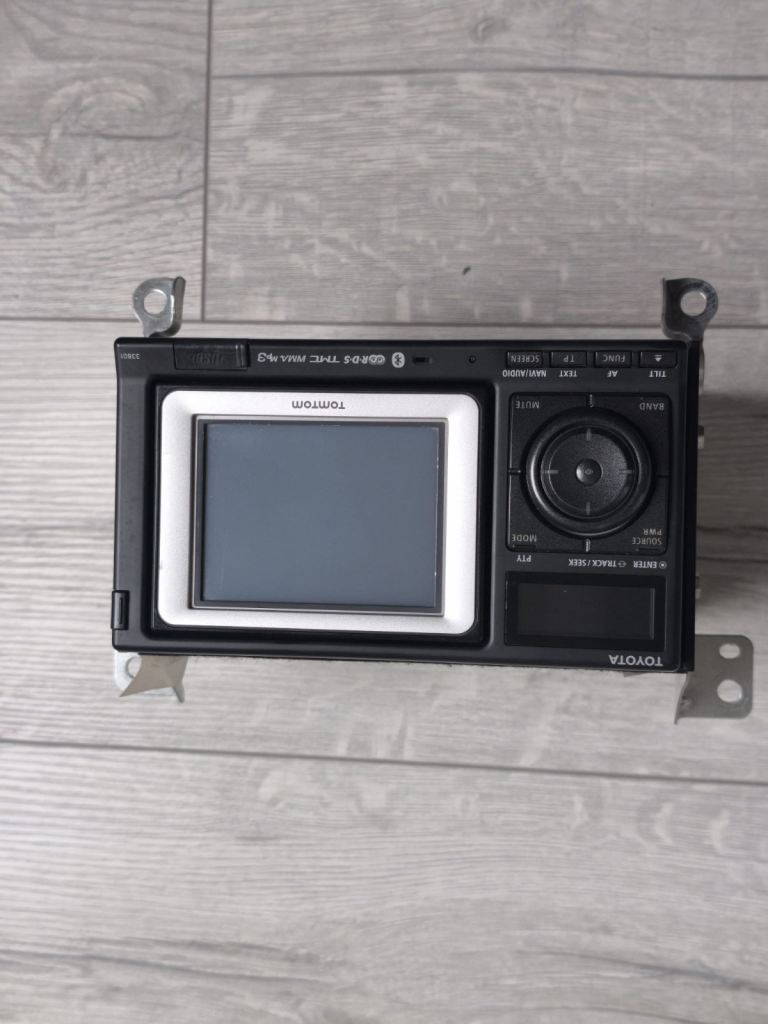 2008 Toyota Yaris MK2 TOMTOM Bluetooth Stereo Radio Head Unit - PZ422-00333-00