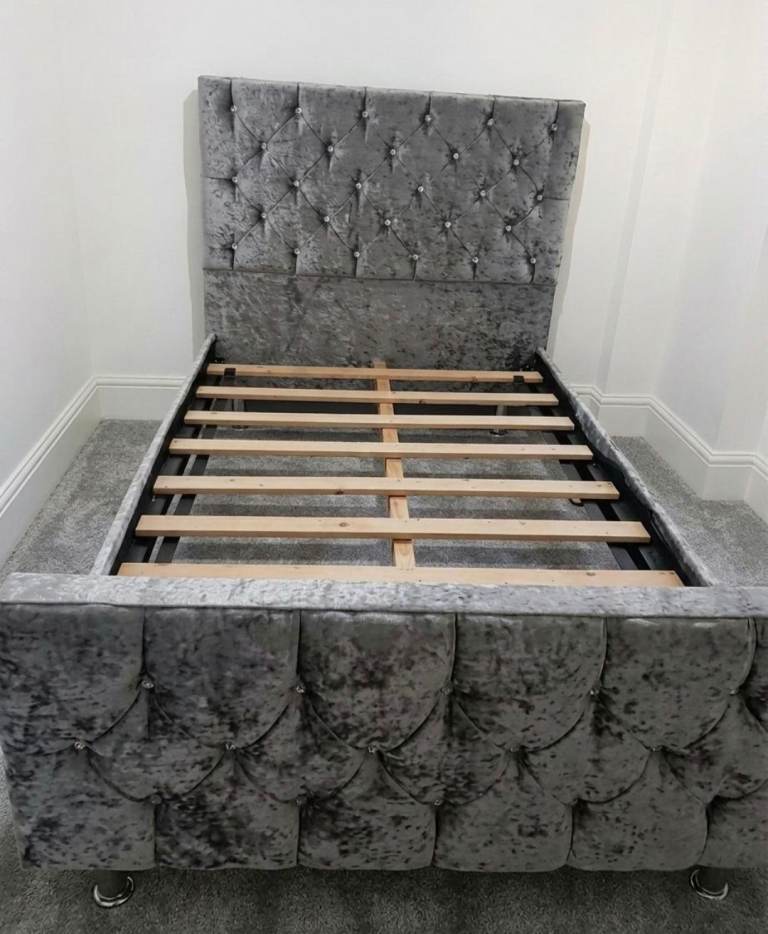 Small Double Grey Velvet Diamantè Bed Frame (£80) (SAME DAY DELIVERY AVAILABLE)