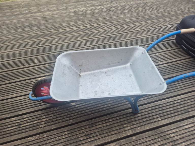 Kids Wheelbarrow