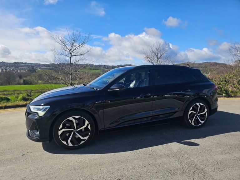 AUDI E-TRON BLACK EDITION 55 Q 2021 21 PLATE