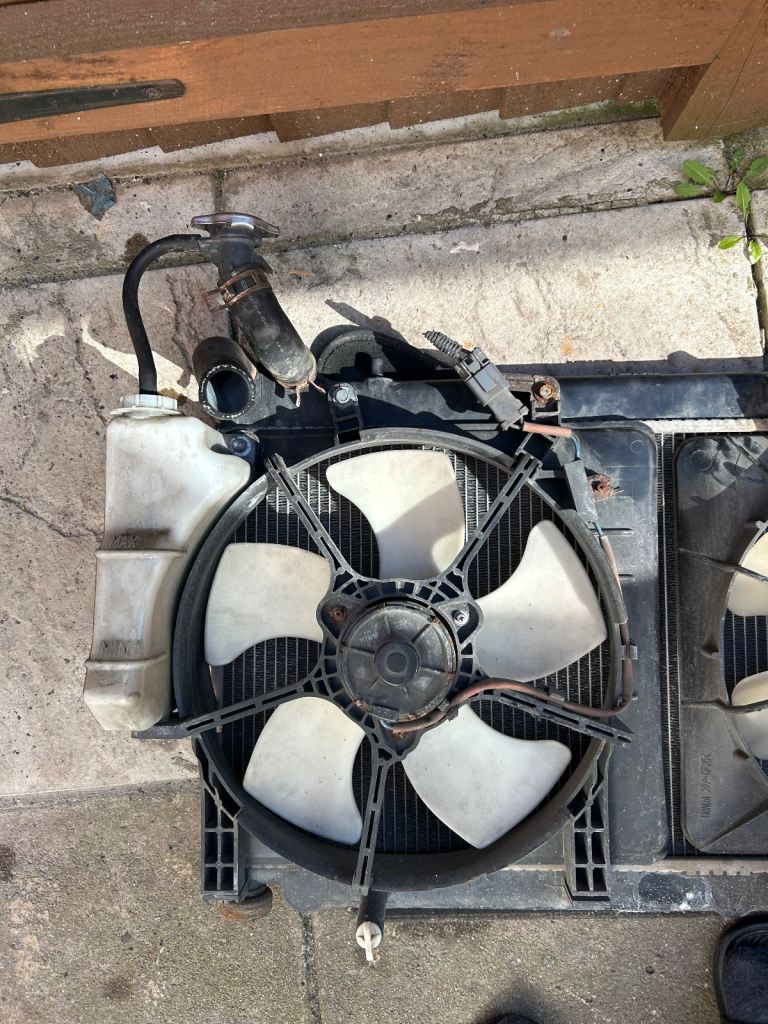 Honda jazz 2004/08 radiator coolant 