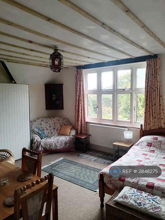 2 bedroom flat in Holyford Lane, Colyton, EX24 (2 bed) (#2848275)