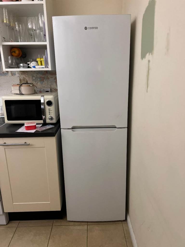 Hoover fridge freezer (excellent working condition)