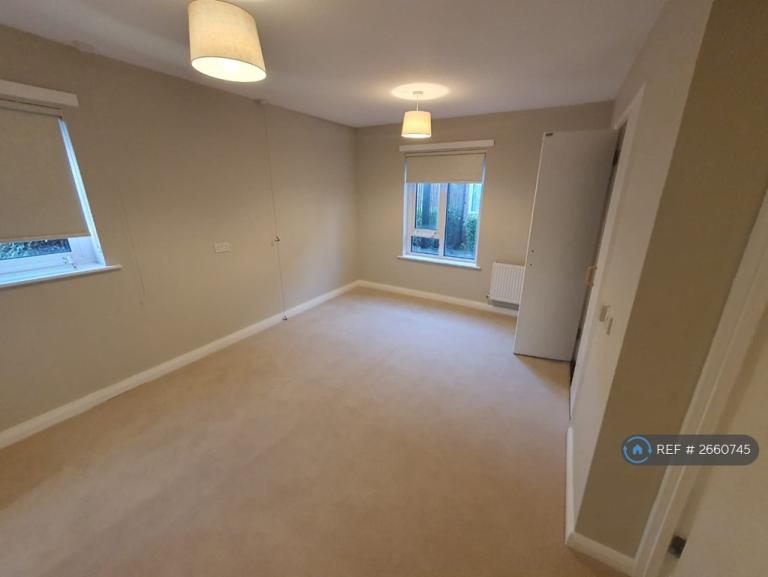 1 bedroom house in Lambeth Close, Blackburn, BB1 (1 bed) (#2660745)