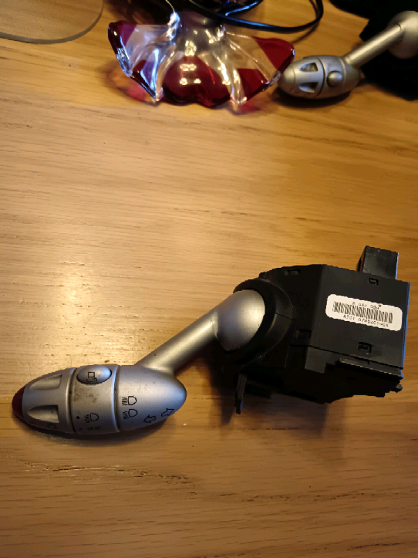 Mini 1st generation 2001 to 2006 lights and computer stalk.