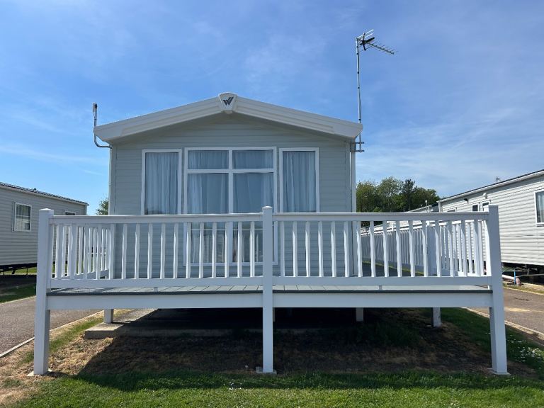 Residential Mobile Home for sale - Burgh Castle - Great Yarmouth 