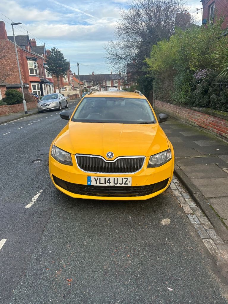 Skoda, OCTAVIA, Estate, 2014, Manual, 1598 (cc), 5 doors