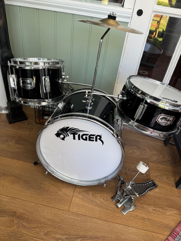 Kids drum set 