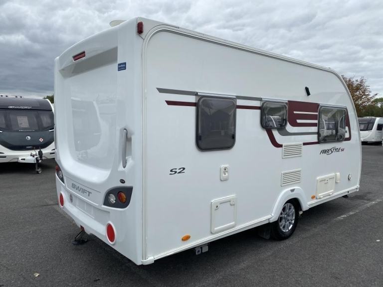 2014 SWIFT FREESTYLE SE S2 TOURING CARAVAN