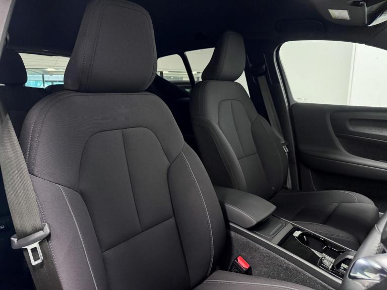 2023 Volvo XC40 Plus P8 AWD (408 hp) ESTATE Electric Automatic