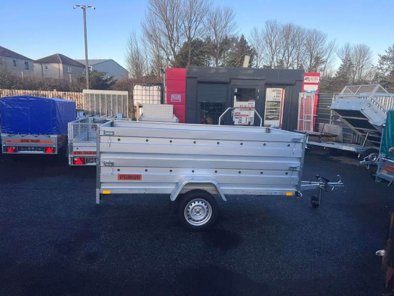 BRAND NEW 8,7ft x 4,2ft SINGLE AXLE DOUBLE BROADSIDE NIEWIADOW TRAILER 750KG