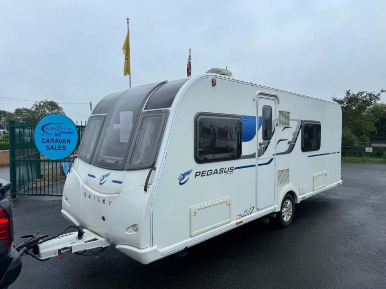 2016 Bailey Pegaus Rimini 4 Berth FIXED SINGLES Caravan - STOCK J026