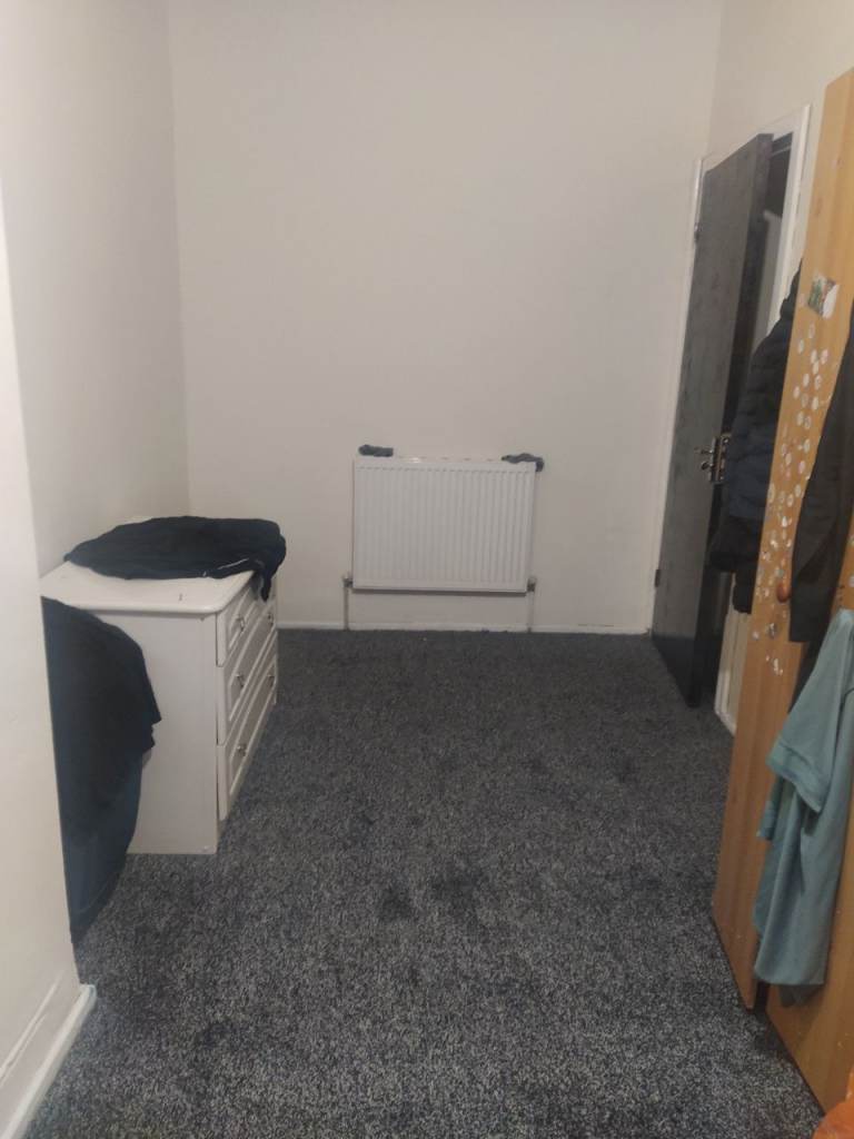 Room fully furnished M7 