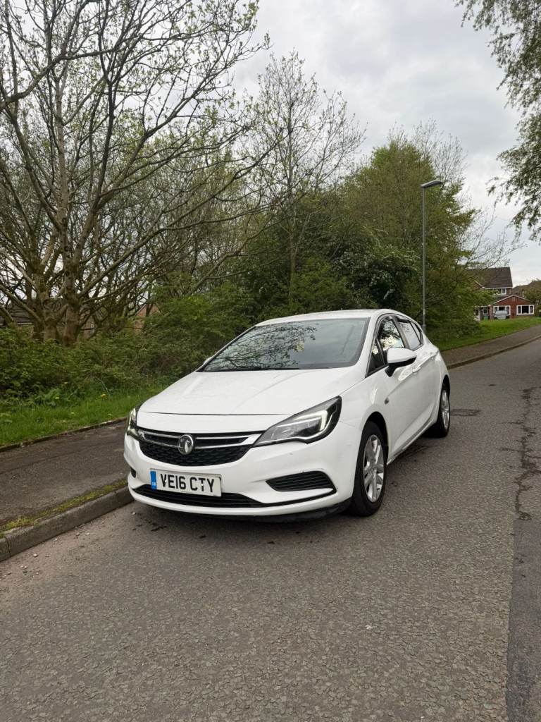 Vauxhall, ASTRA, 2016 - Low Mileage / PERFECT CONDITION