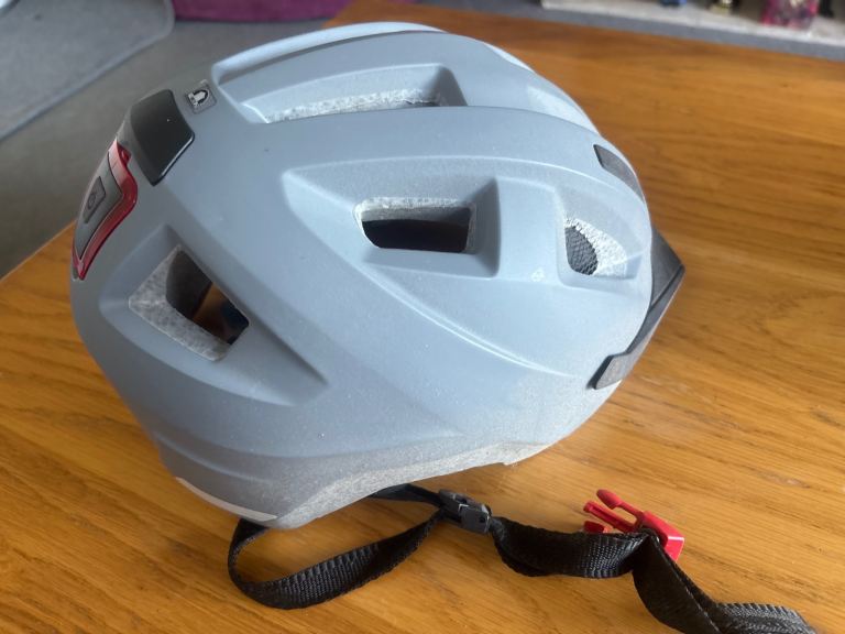 Kids- Grey Bike Helmet with Rear Light – Good Condition