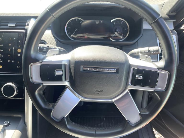 2022 Land Rover Discovery 3.0 D300 MHEV R-Dynamic SE SUV 5dr Diesel Auto 4WD Euro 6 (s/s) (300 ps...