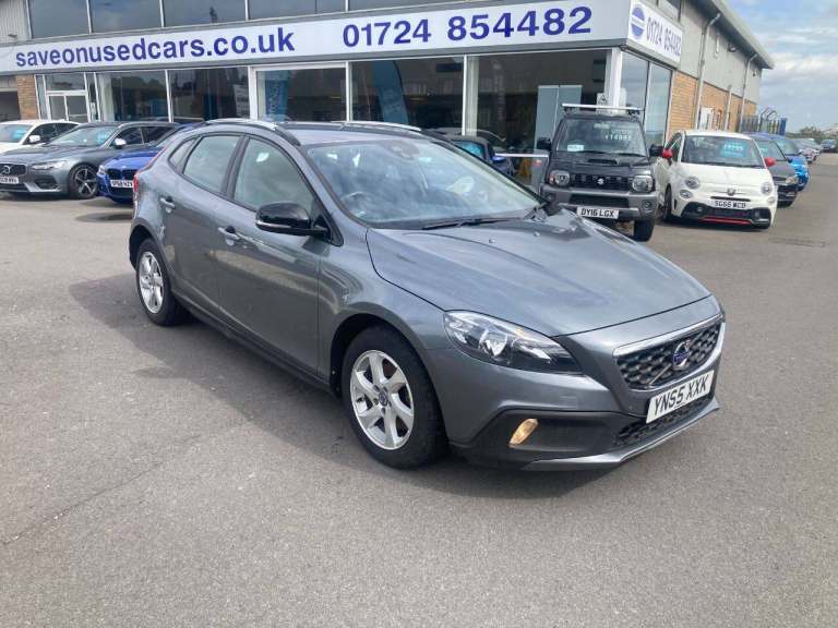 Volvo V40 D2 Cross Country SE 5dr Diesel