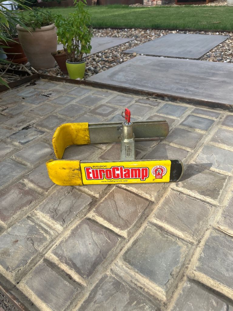 Bulldog EuroClamp - for car/van/caravan, used but beautiful.