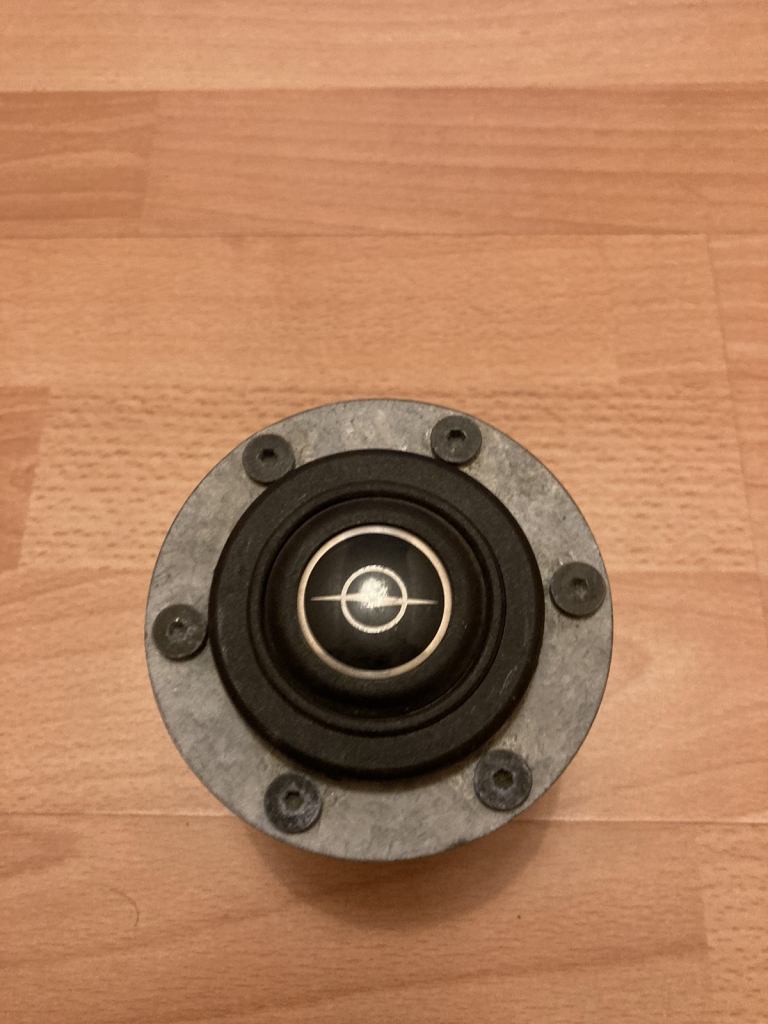 STEERING WHEEL BOSS (A)