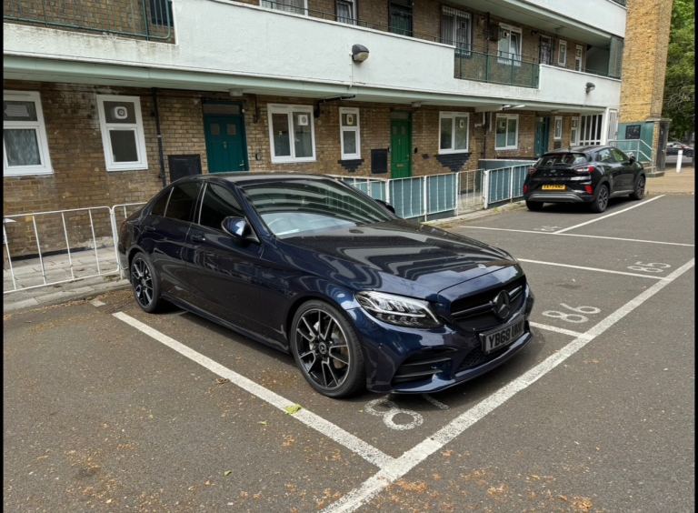 Mercedes-Benz, C CLASS, Saloon, 2018, Semi-Auto, 1950 (cc), 4 doors