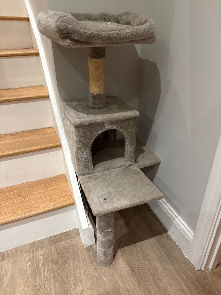 FREE - Cat Tree