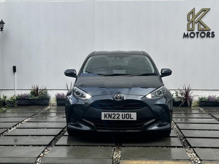 Toyota Yaris VVT-h Icon Hatchback HYBRID Automatic